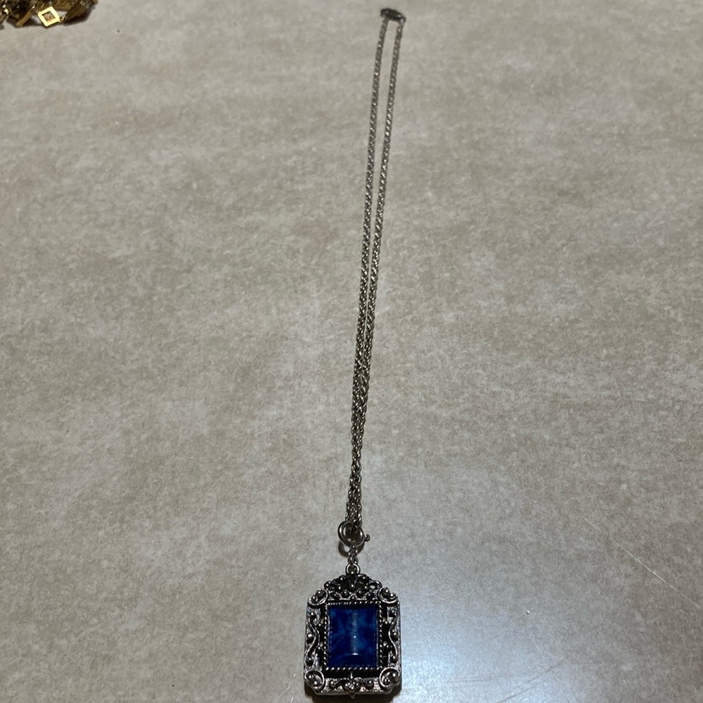 Blue and silver pendant necklace